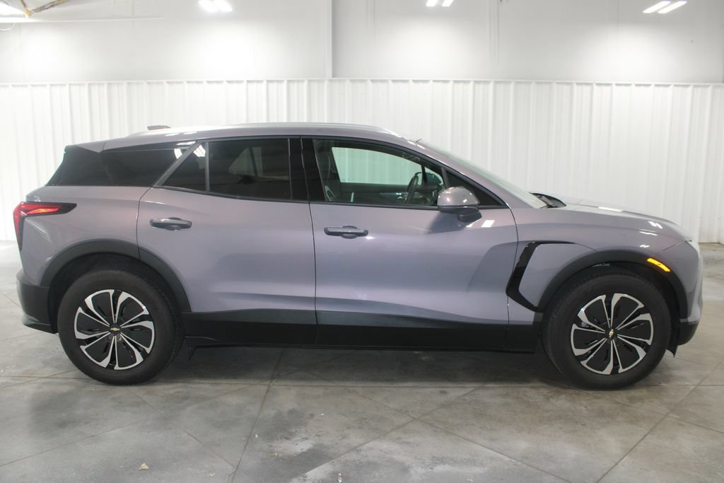 Used 2024 Chevrolet Blazer EV LT AWD/4WD image 11