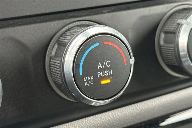 Used 2024 RAM 2500 Big Horn w/ Bed Utility Group image 29