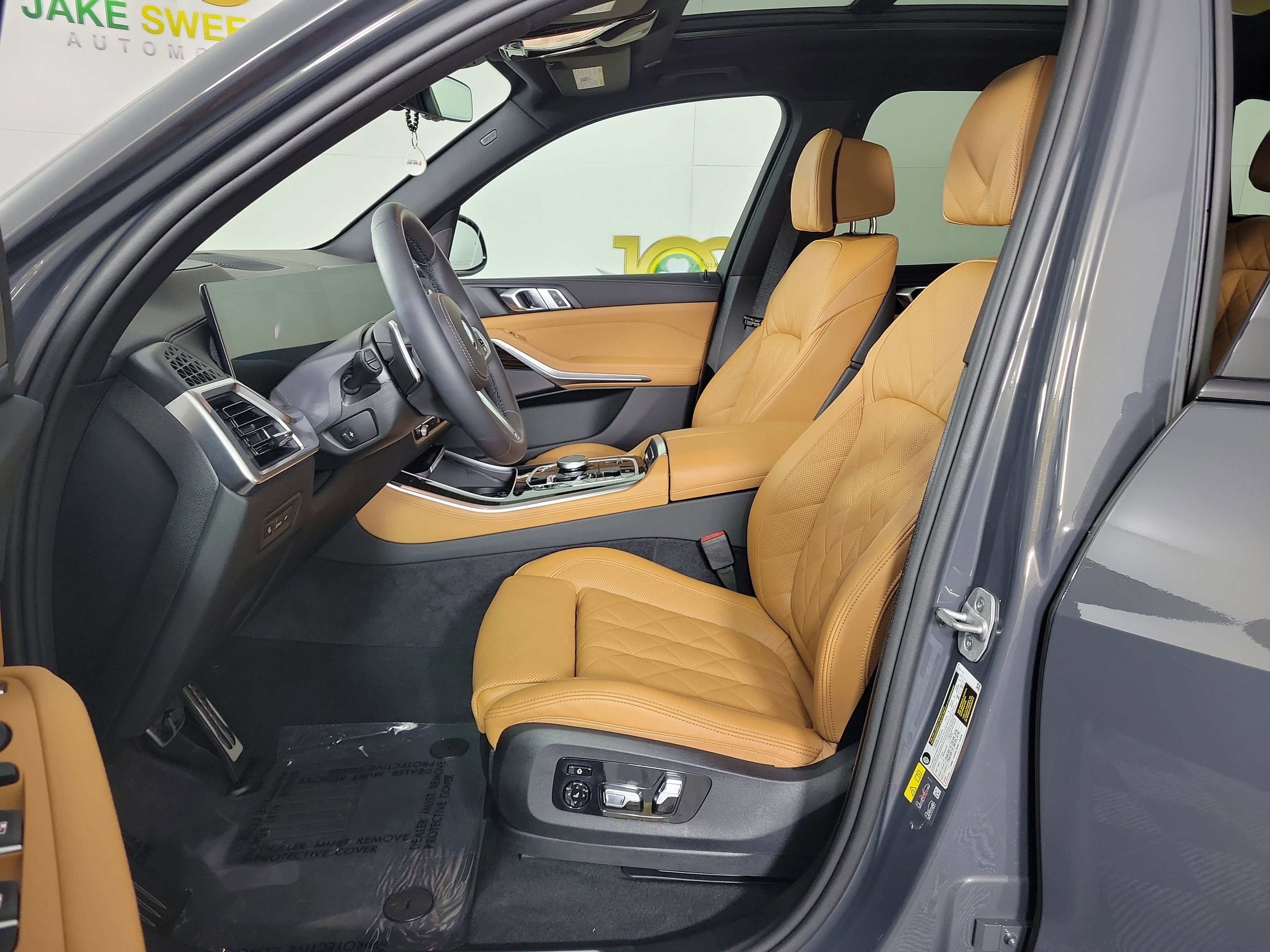 Certified 2026 BMW X5 xDrive50e w/ M Sport Package image 9