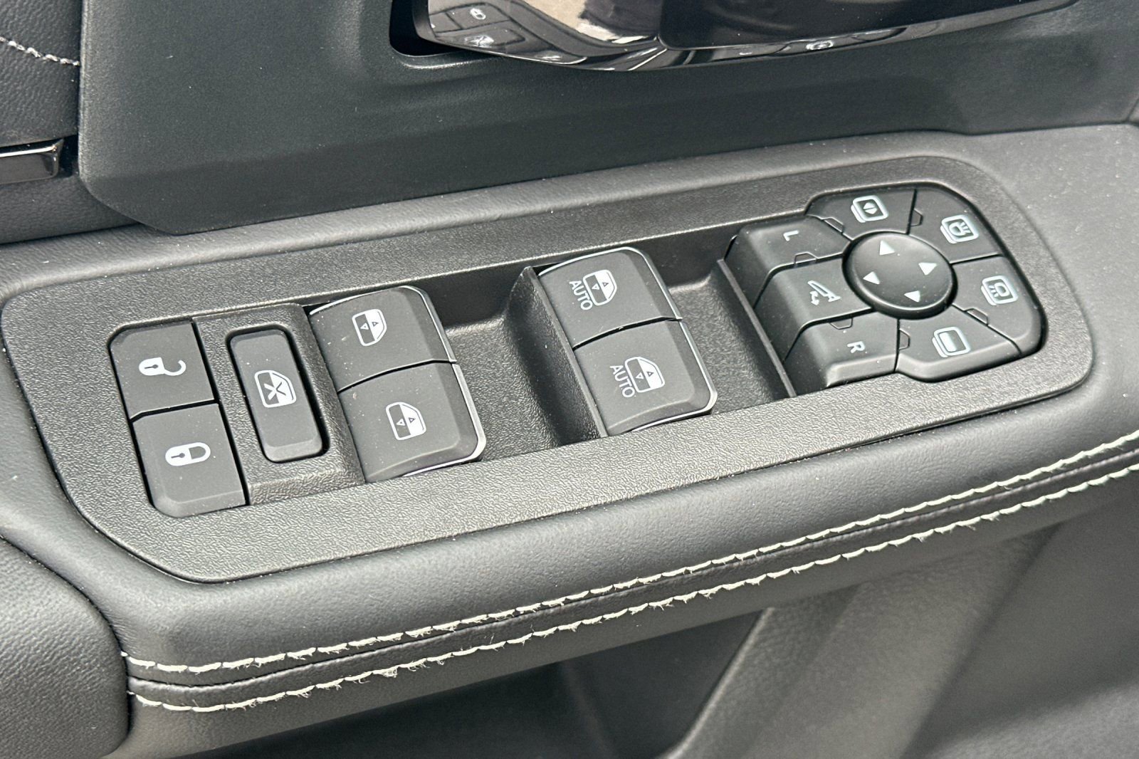 New 2026 RAM 3500 Limited image 13