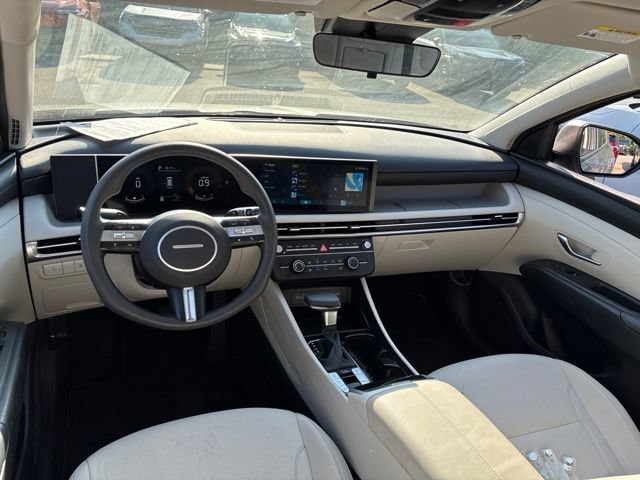 Used 2025 Hyundai Tucson SE AWD/4WD image 11