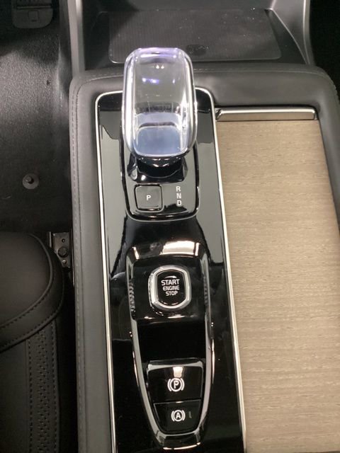 New 2026 Volvo XC90 B6 Plus w/ Protection Package Premier image 27