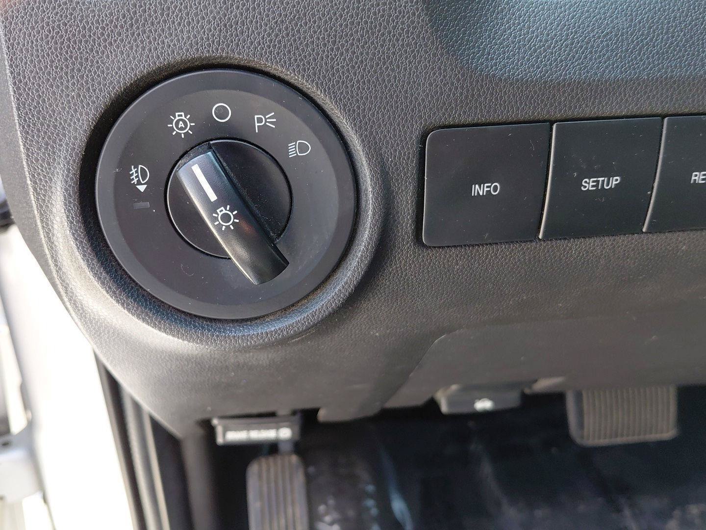 Used 2010 Ford Escape XLT FWD image 37