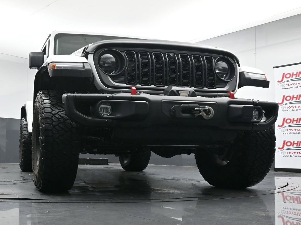 Used 2024 Jeep Wrangler Rubicon AWD/4WD image 31