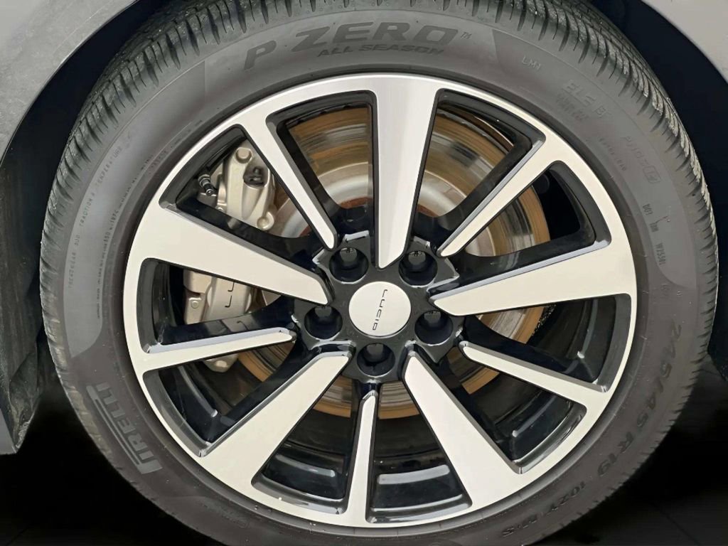 Used 2023 Lucid Air Grand Touring image 36