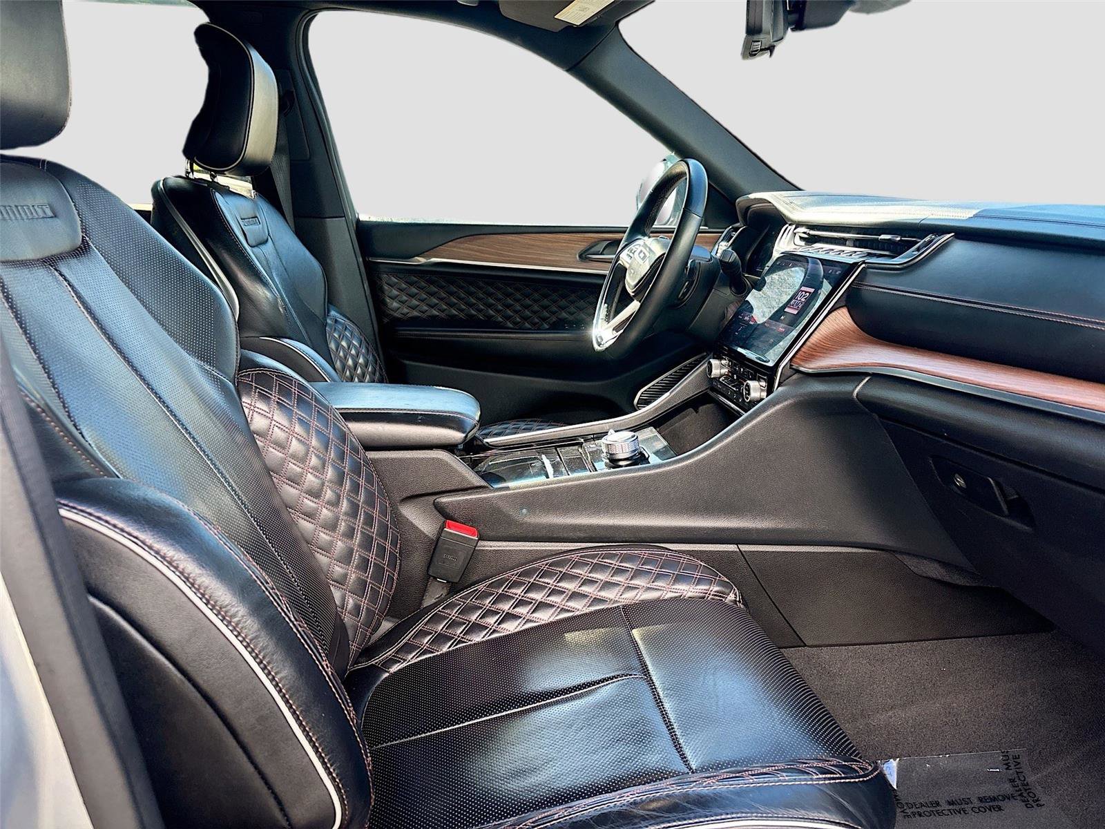 Used 2021 Jeep Grand Cherokee L Summit w/ Advanced Protech Group IV image 33