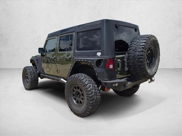 Used 2015 Jeep Wrangler Unlimited Rubicon w/ Connectivity Group AWD/4WD image 7