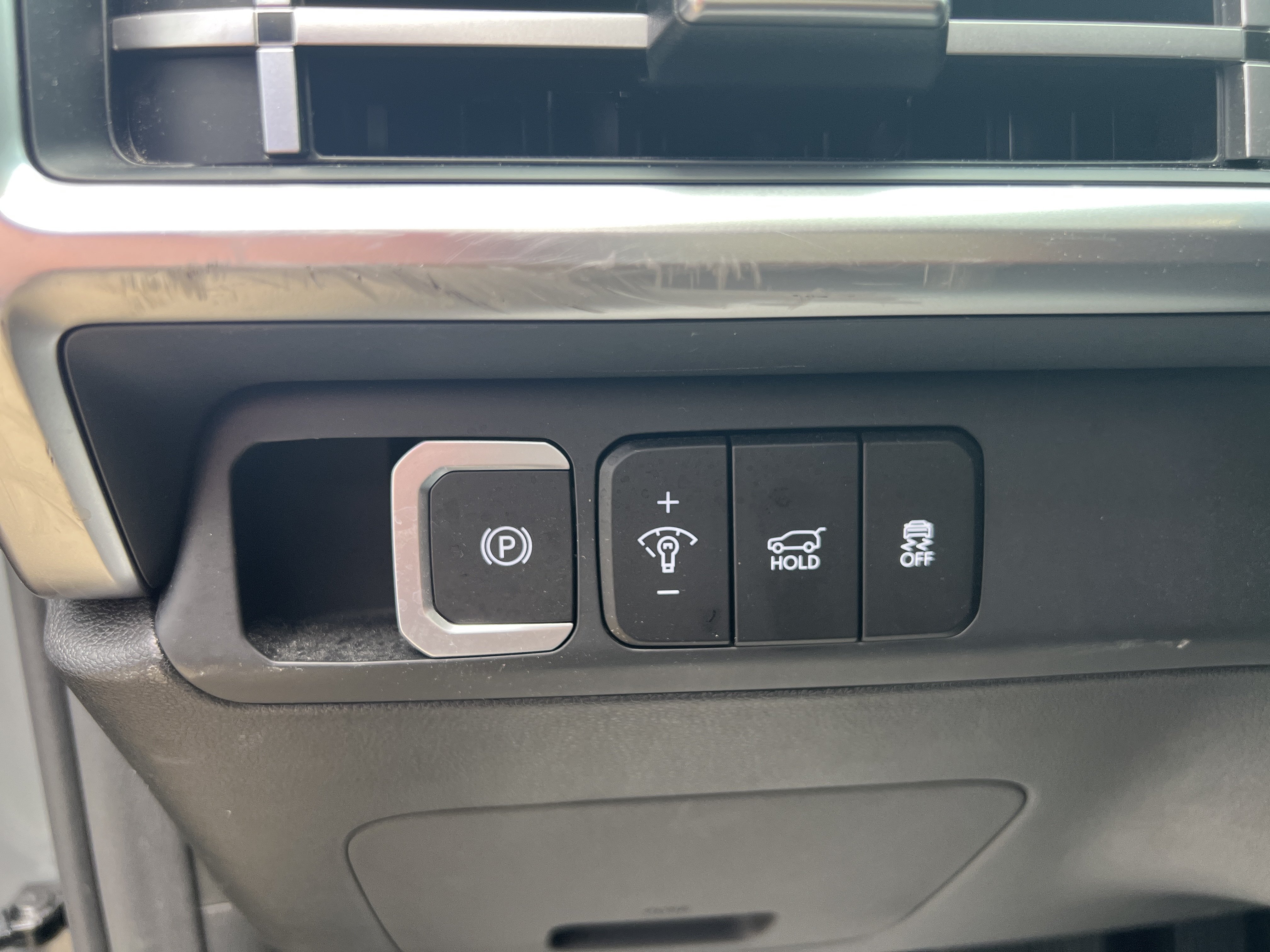 Used 2025 Hyundai Santa Fe SEL AWD/4WD image 18