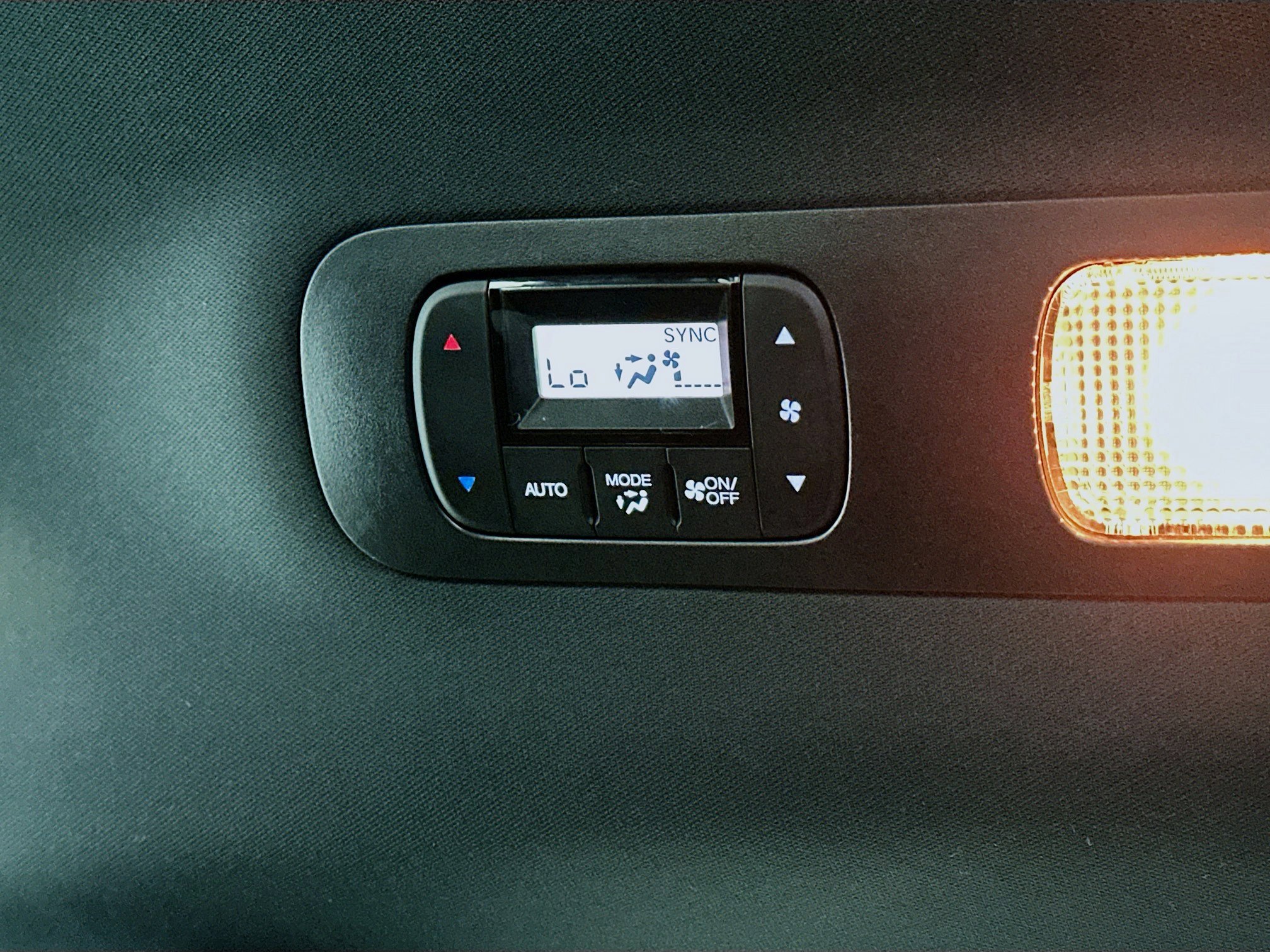 Used 2025 Honda Odyssey Sport-L image 27