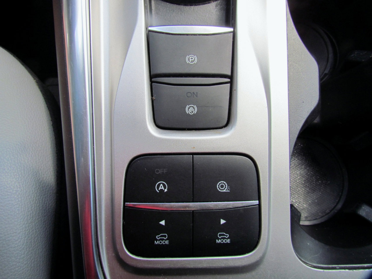 Used 2021 Ford Explorer XLT w/ Equipment Group 202A image 32