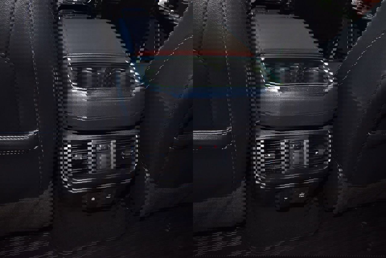 Used 2023 Ford F150 Lariat w/ Equipment Group 502A High AWD/4WD image 18