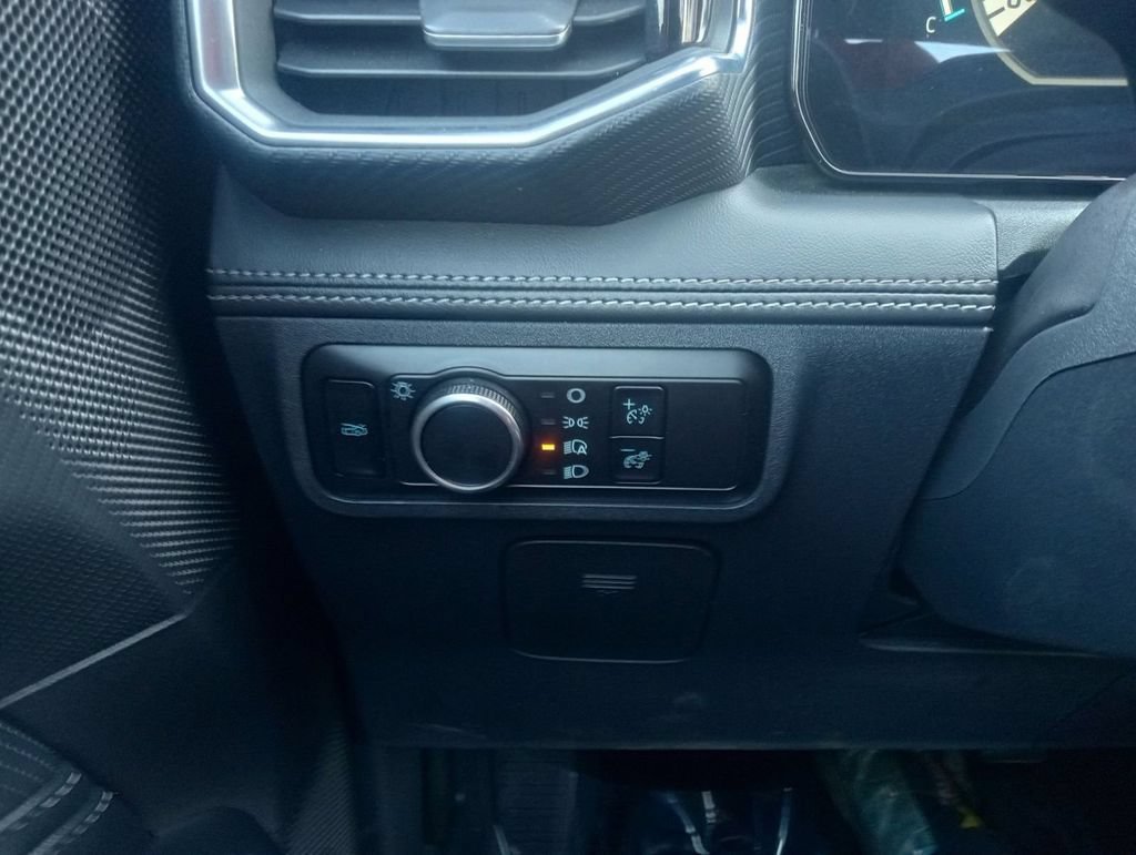Certified 2024 Ford Mustang Premium RWD image 25