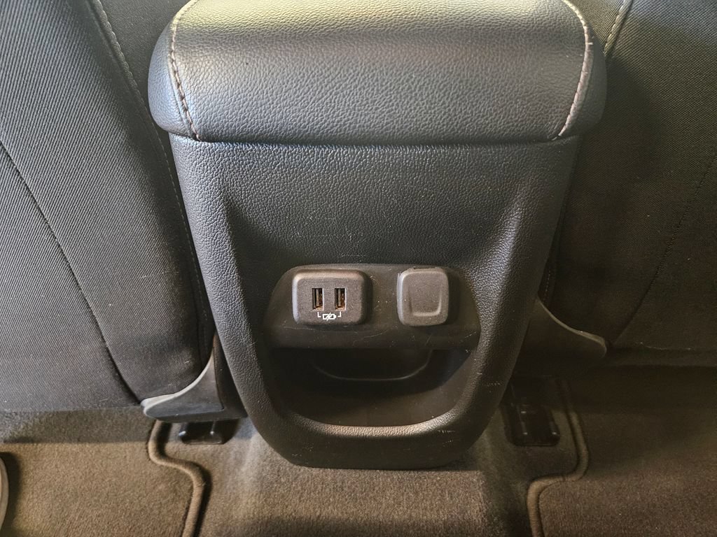 Used 2022 Chevrolet Colorado LT w/ Safety Package AWD/4WD image 20