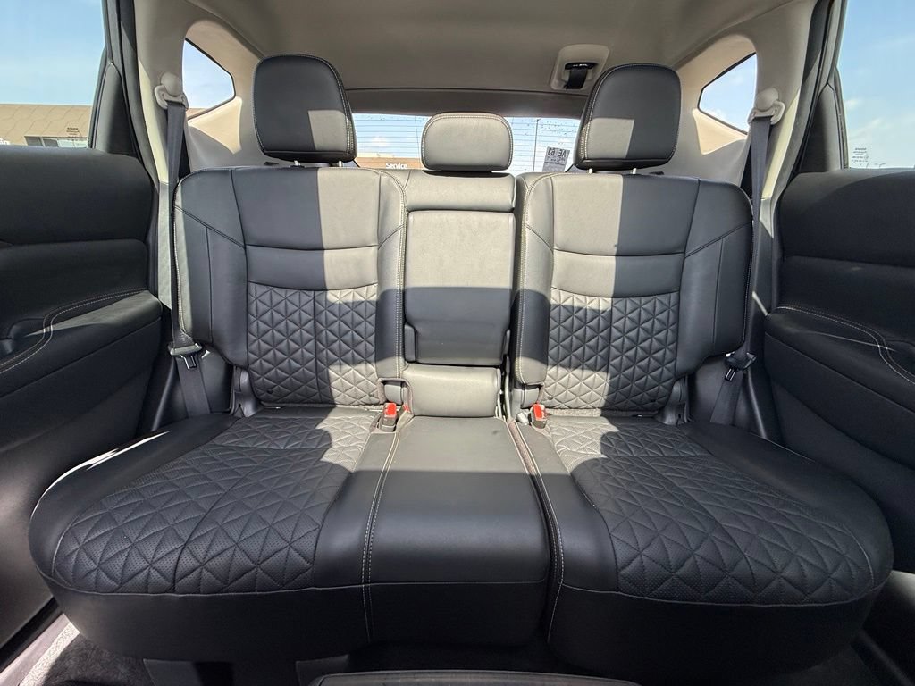 Used 2024 Nissan Murano Platinum AWD/4WD image 31