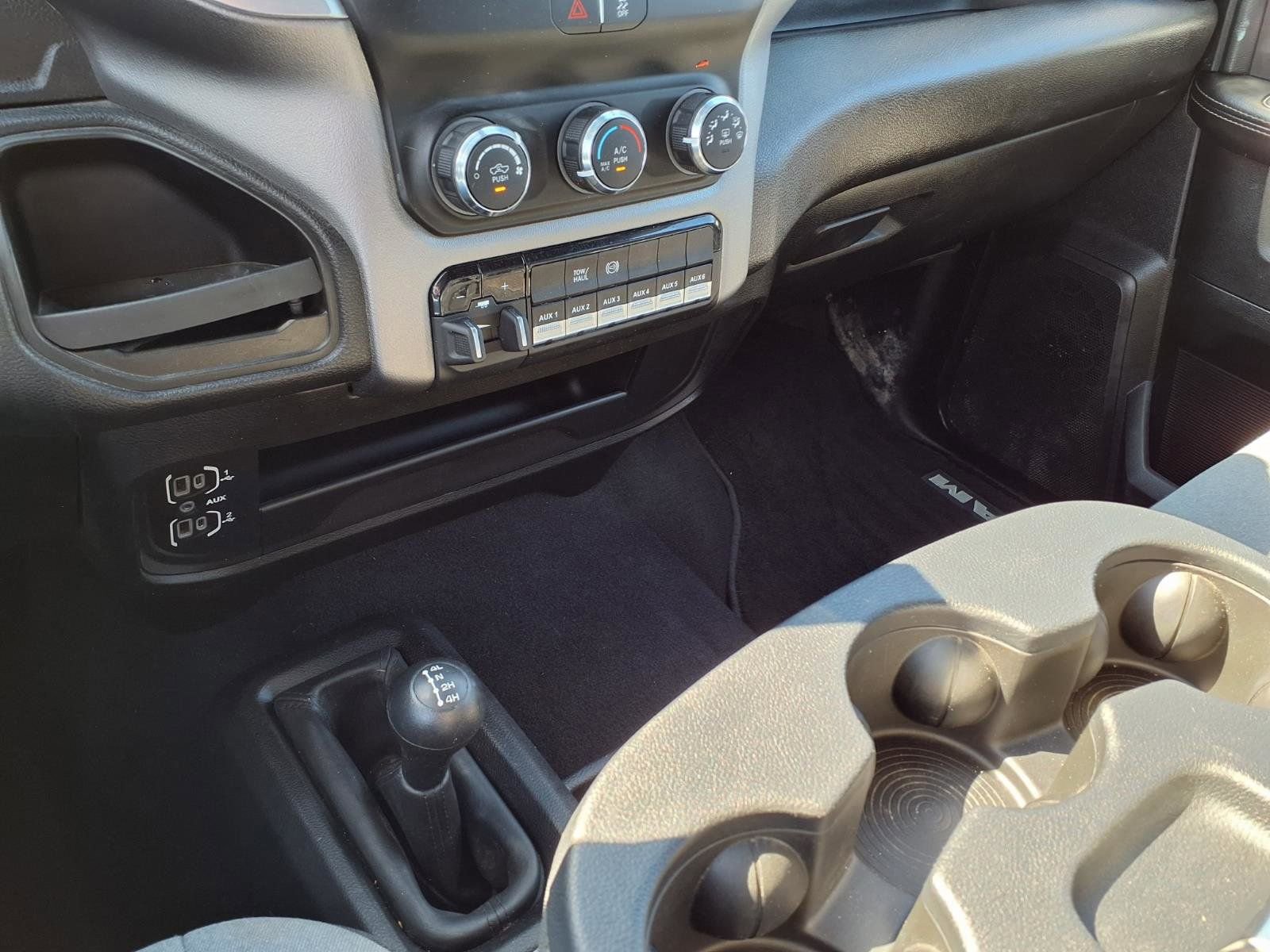 Used 2024 RAM 3500 SLT w/ Quick Order Package 2YG SLT AWD/4WD image 25