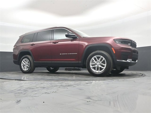 New 2025 Jeep Grand Cherokee L Laredo image 39