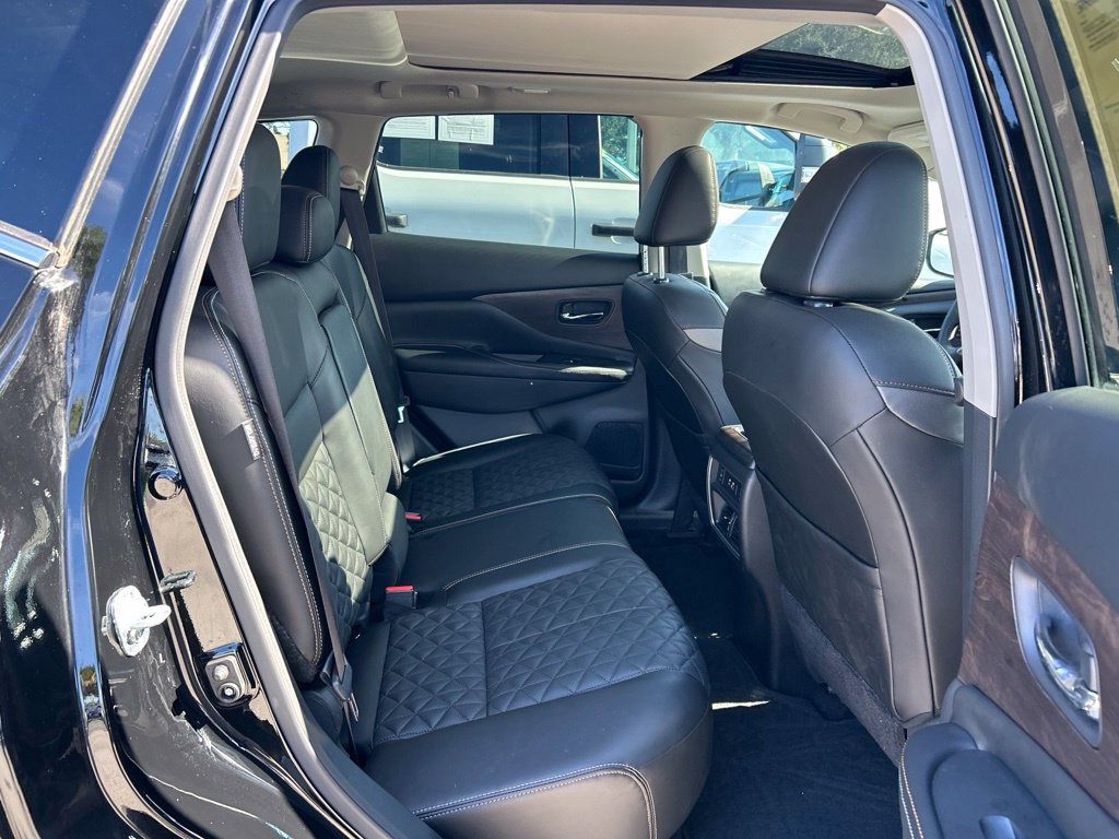 Certified 2024 Nissan Murano Platinum w/ Cargo Package FWD image 47