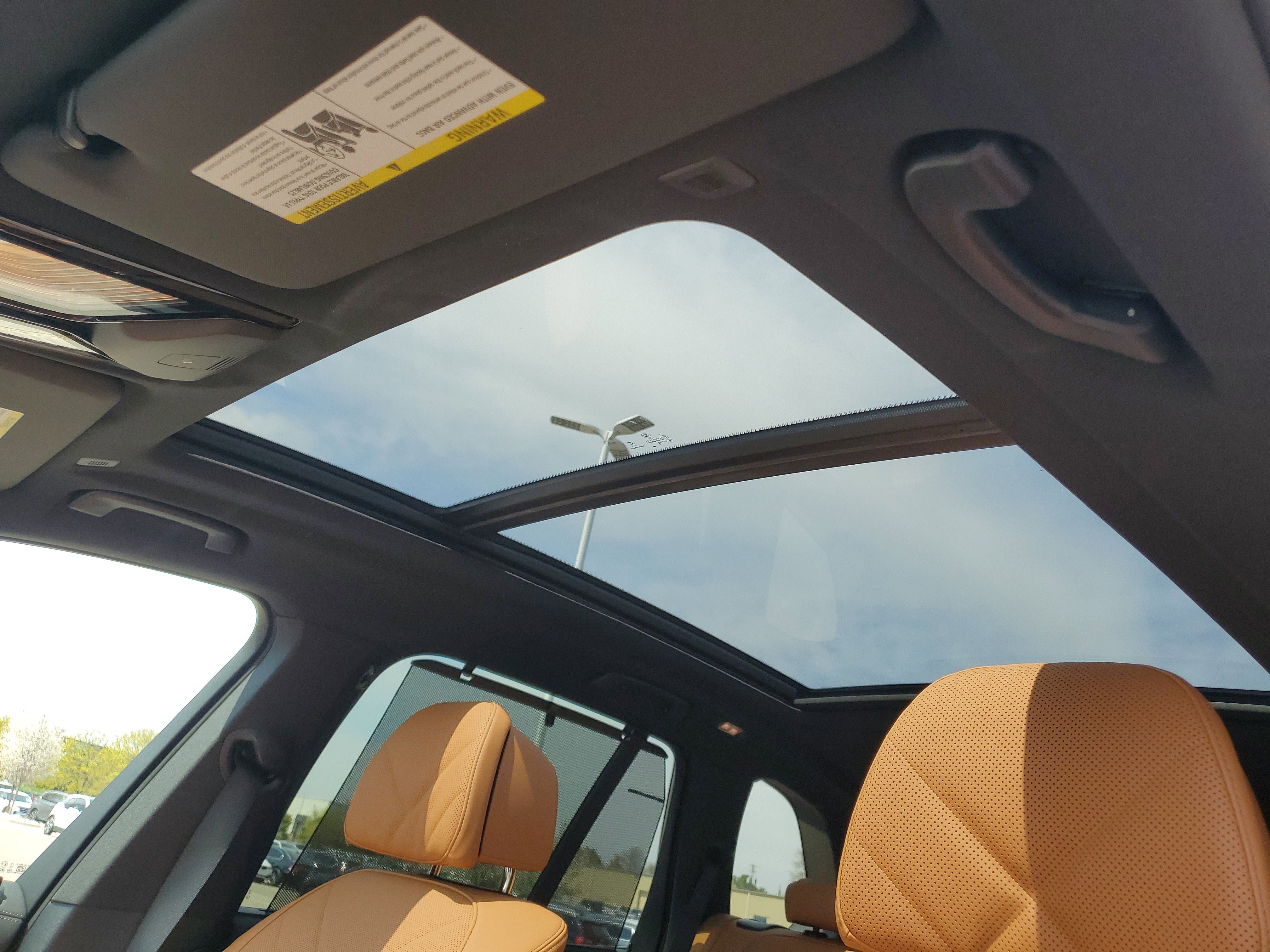 New 2026 BMW X5 xDrive40i w/ M Sport Package AWD/4WD image 9