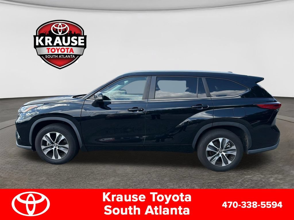 Used 2023 Toyota Highlander XLE FWD image 8