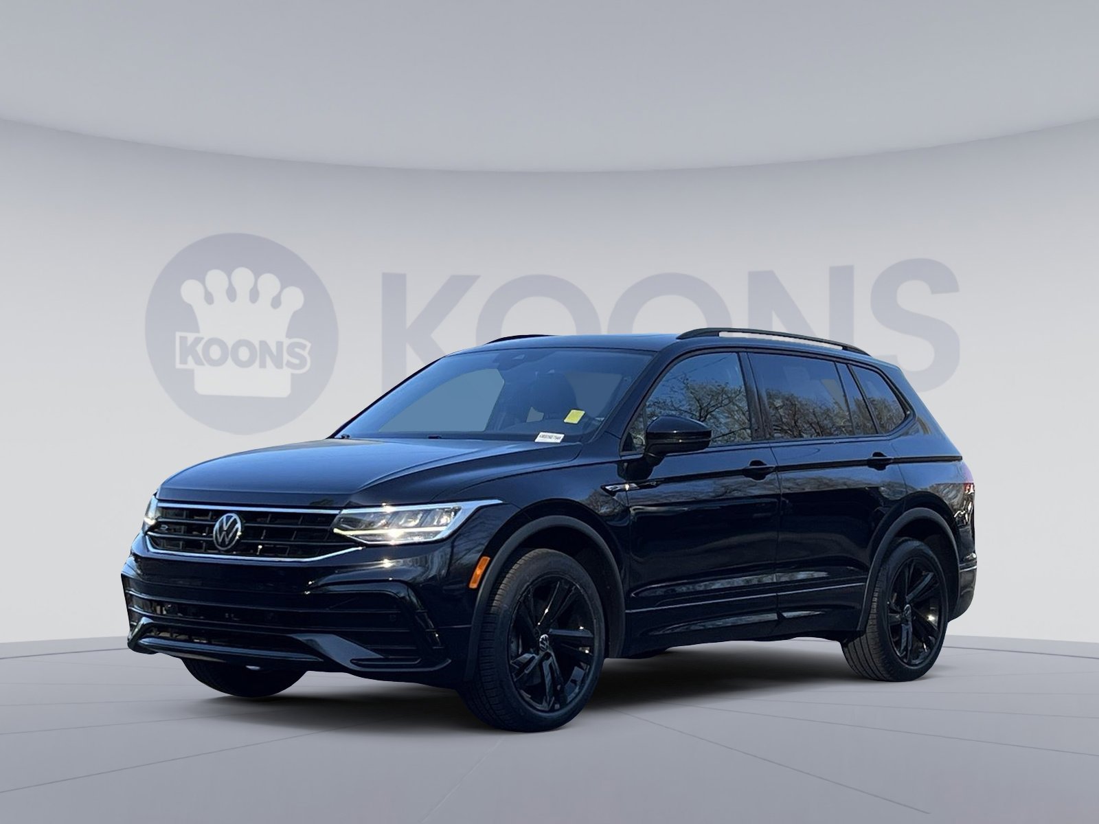 Used 2023 Volkswagen Tiguan SE R-Line