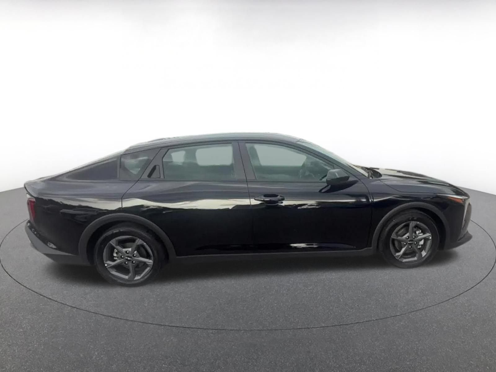 Used 2026 Kia K4 FWD image 16