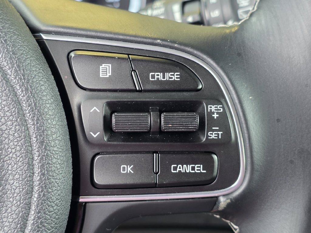 Used 2019 Kia Niro EX FWD image 23