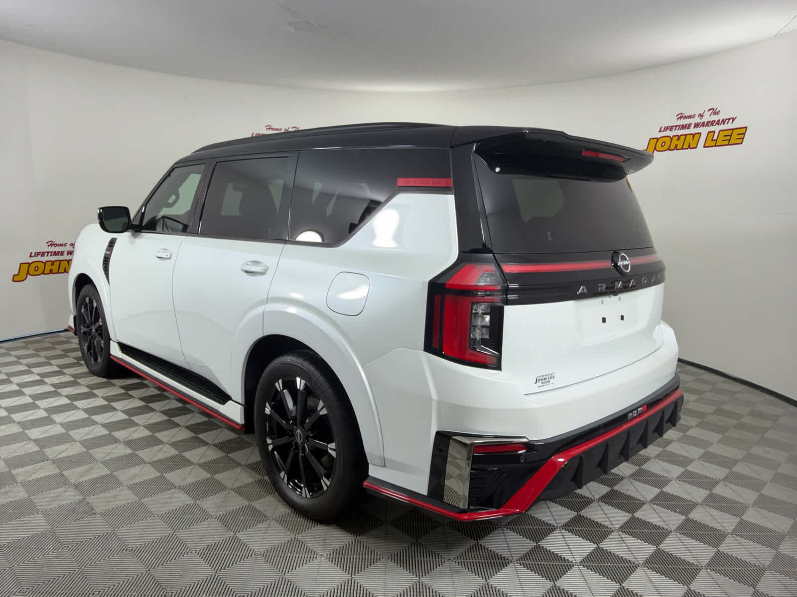 Used 2026 Nissan Armada NISMO AWD/4WD image 3