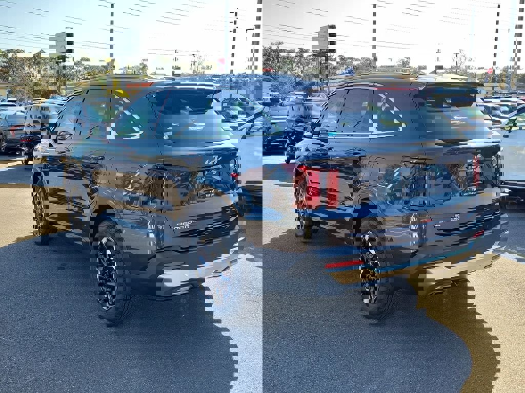 New 2026 Kia Sorento S image 4