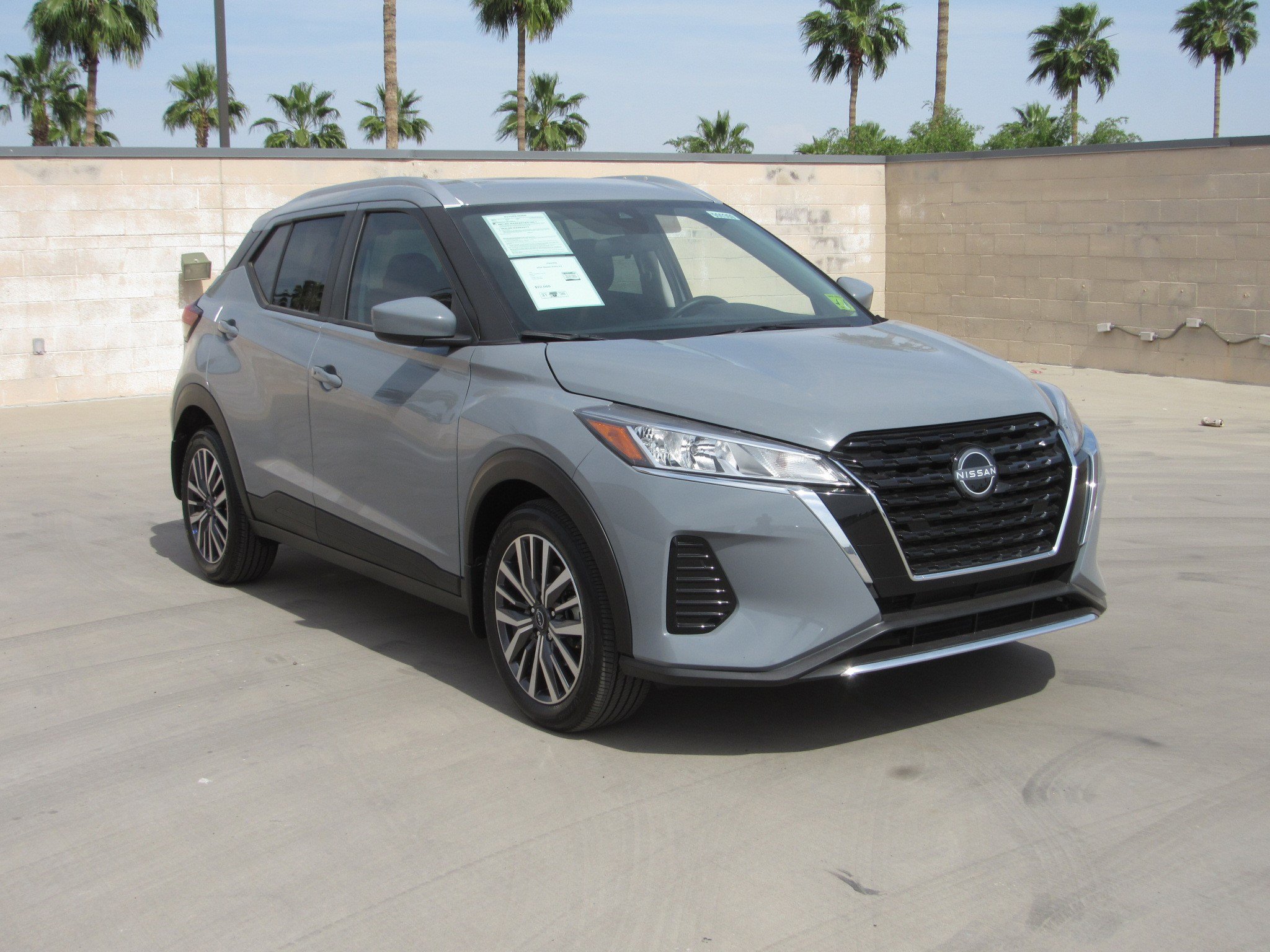 Used 2024 Nissan Kicks SV image 2