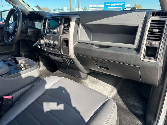 Used 2018 RAM 1500 Tradesman w/ Chrome Appearance Group image 18