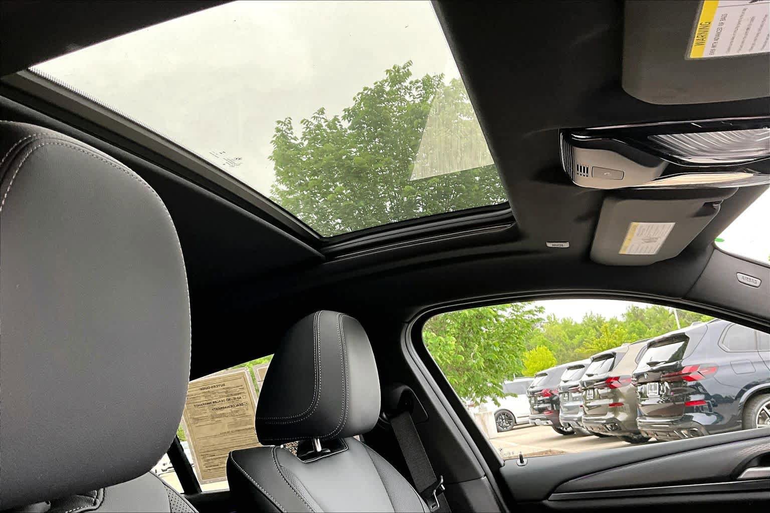 Certified 2025 BMW X4 xDrive30i AWD/4WD image 13