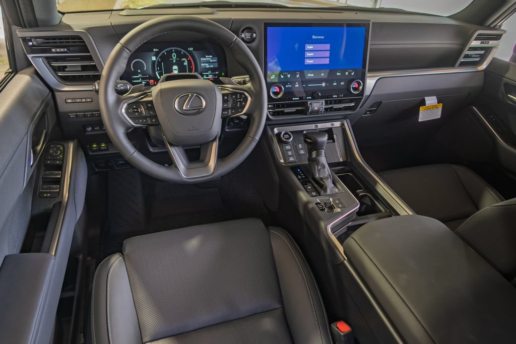 New 2026 Lexus GX 550 AWD/4WD image 14
