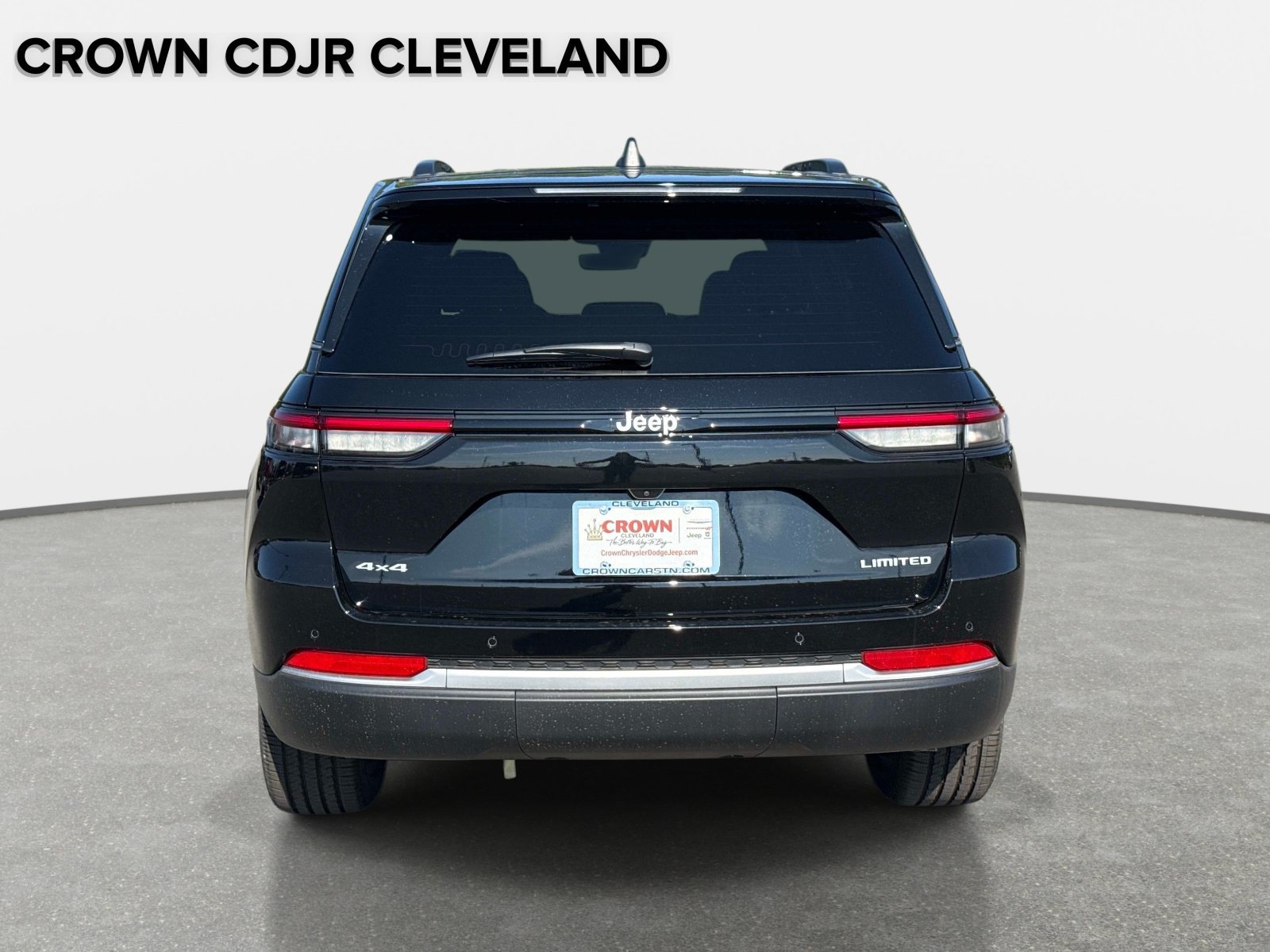New 2026 Jeep Grand Cherokee Limited w/ Trailer Tow Package AWD/4WD image 5