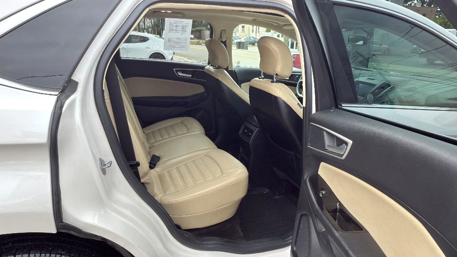 Used 2018 Ford Edge SEL w/ Equipment Group 201A image 26