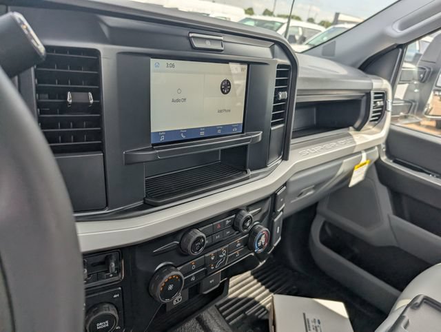New 2026 Ford F550 4x4 Regular Cab Super Duty image 22