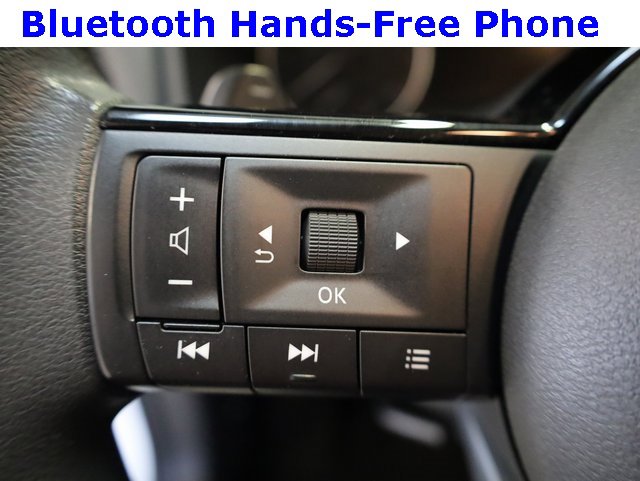 Used 2023 Nissan Rogue SV image 21