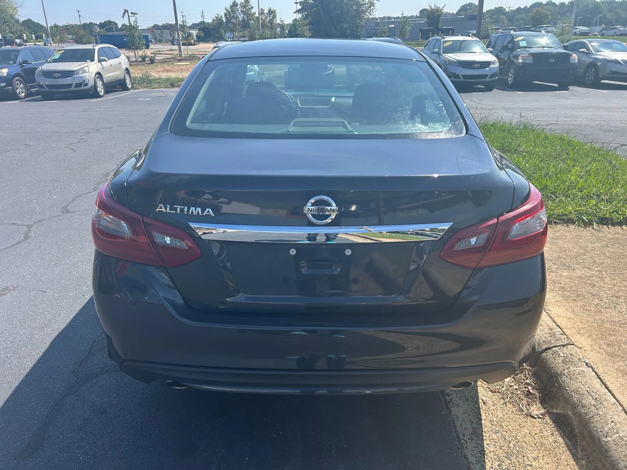Used 2018 Nissan Altima 2.5 S w/ S Convenience Package image 6