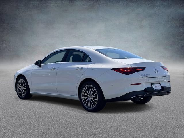 Used 2025 Mercedes-Benz CLA 250 4MATIC image 4