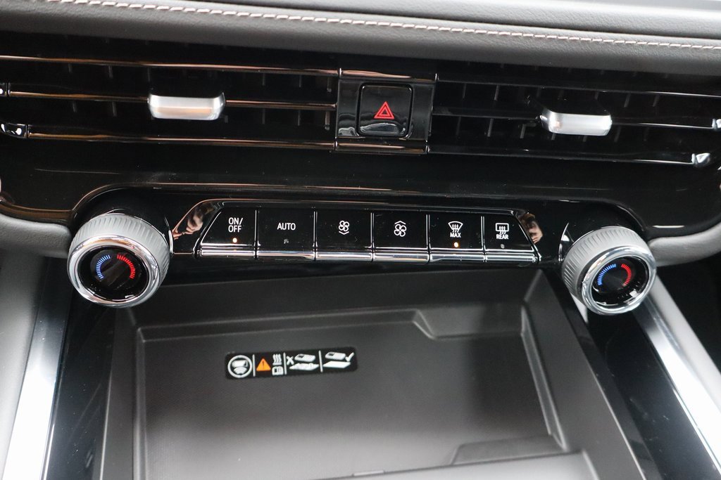 New 2026 Chevrolet Suburban Premier image 9