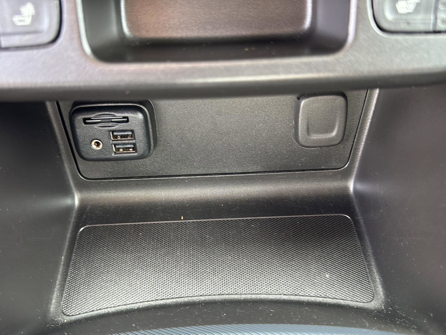 Used 2021 Chevrolet Colorado Z71 w/ Safety Package image 16