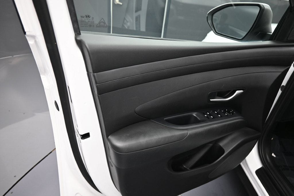 Certified 2025 Hyundai Tucson SEL FWD image 13