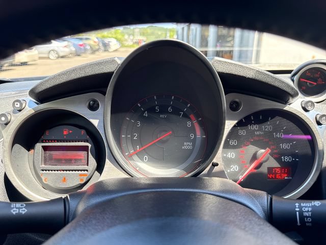 Used 2017 Nissan 370Z Coupe RWD image 19