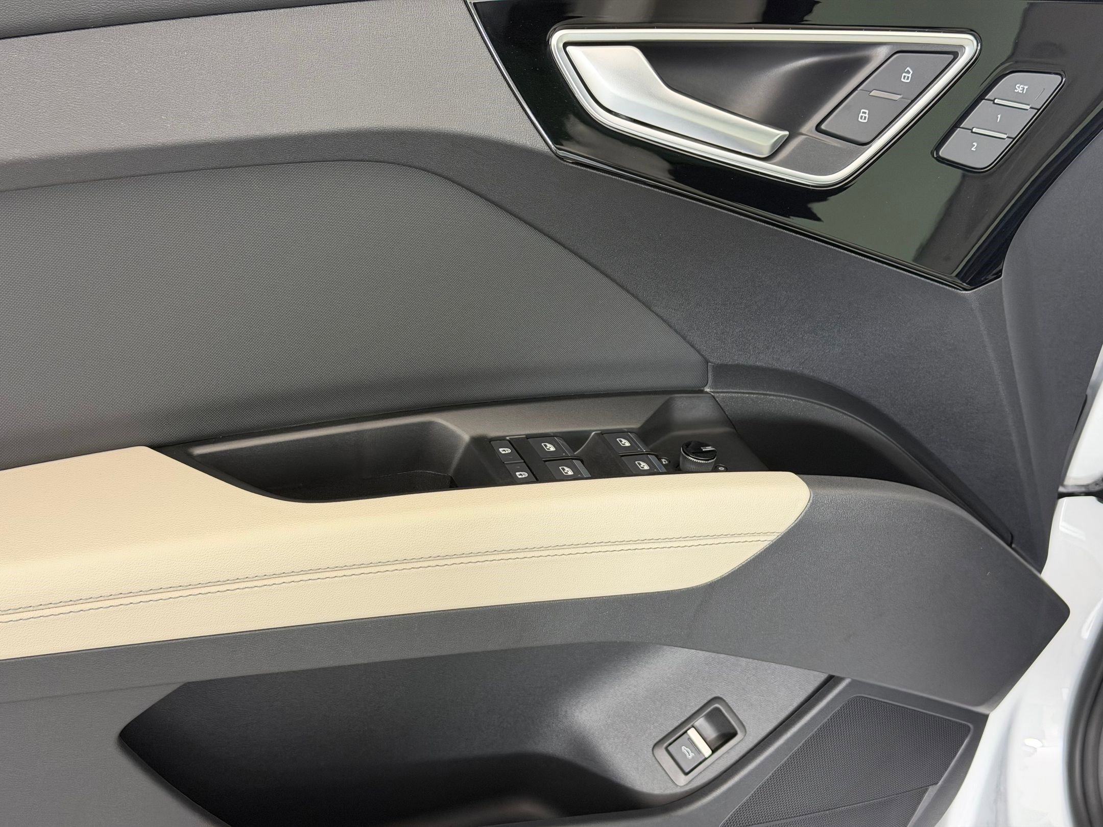 Certified 2022 Audi Q4 e-tron Premium w/ Convenience Package image 14