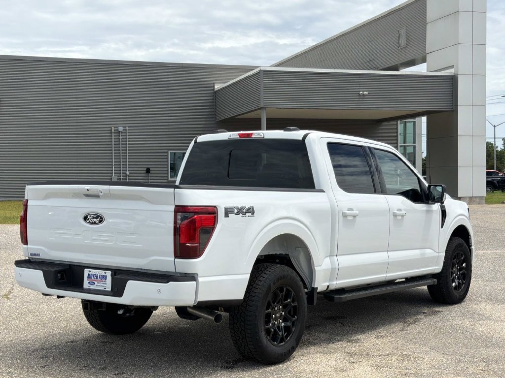 New 2026 Ford F150 XLT w/ Equipment Group 302A MID AWD/4WD image 4