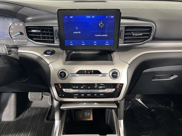 Used 2023 Ford Explorer XLT w/ XLT Sport Appearance Package image 30