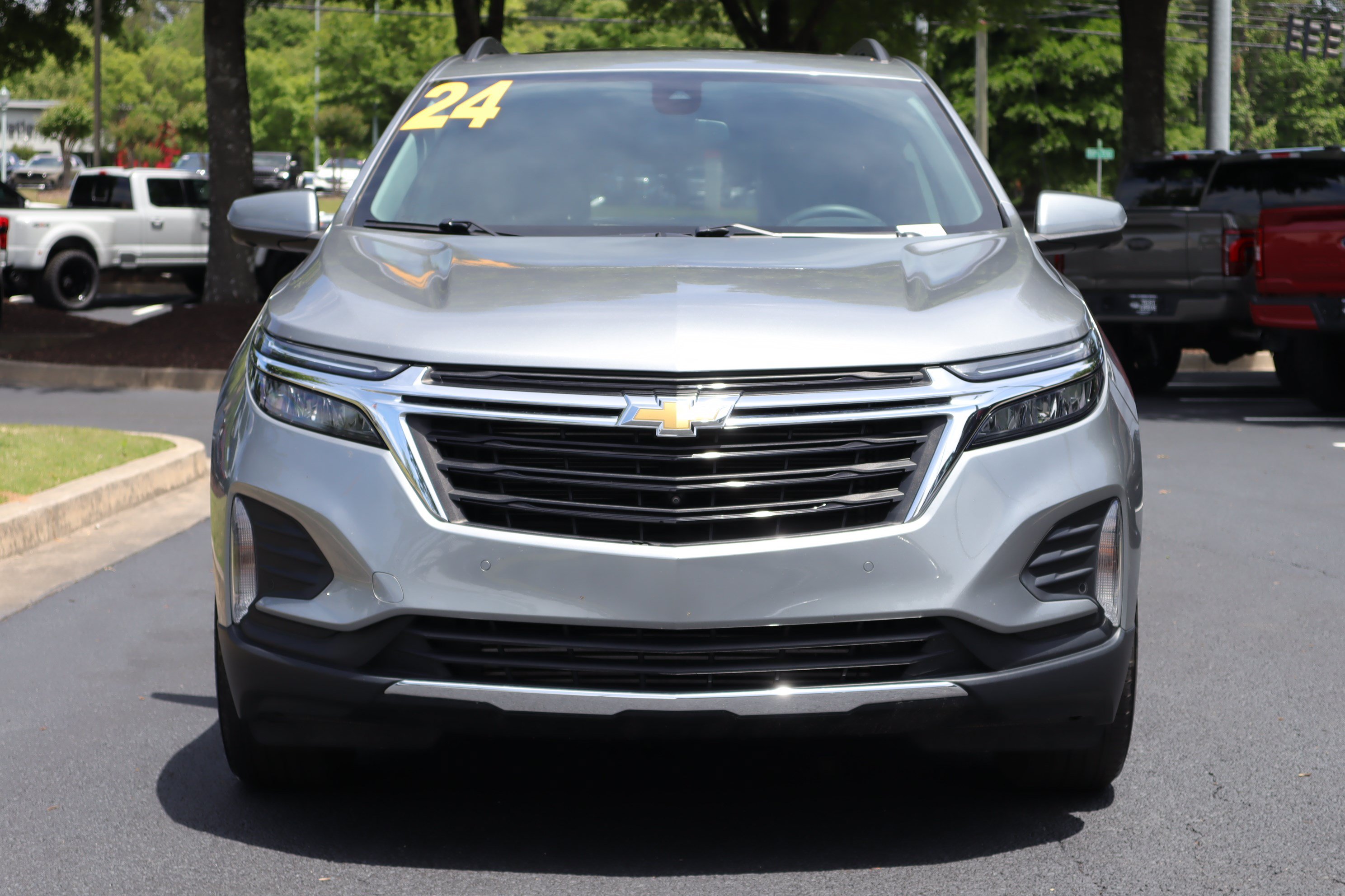 Used 2024 Chevrolet Equinox LT FWD image 36