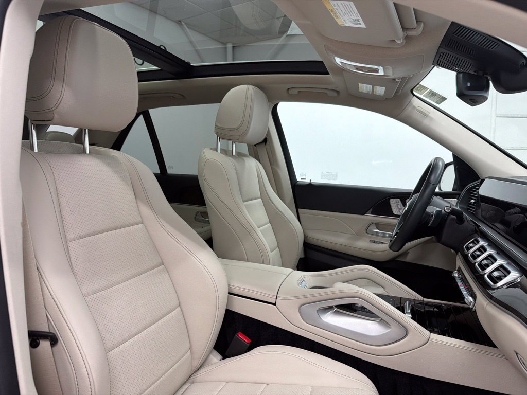 Used 2024 Mercedes-Benz GLE 450e 4MATIC image 32