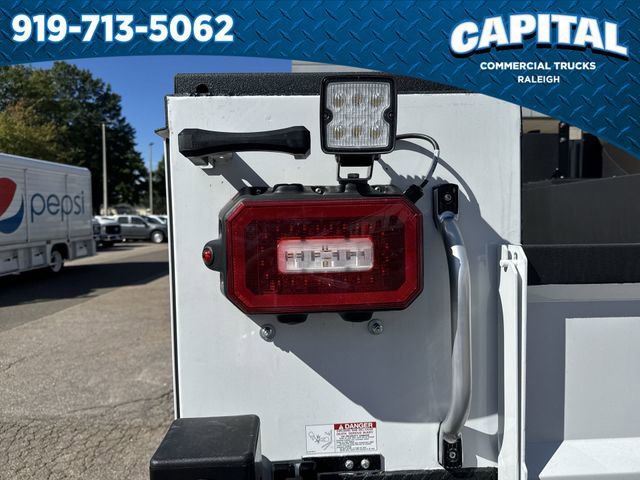 New 2024 Ford F550 4x4 Regular Cab Super Duty image 15