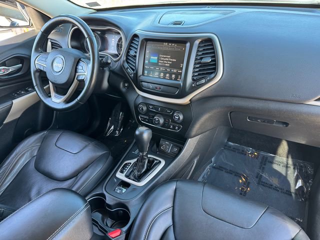Used 2018 Jeep Cherokee Limited AWD/4WD image 19