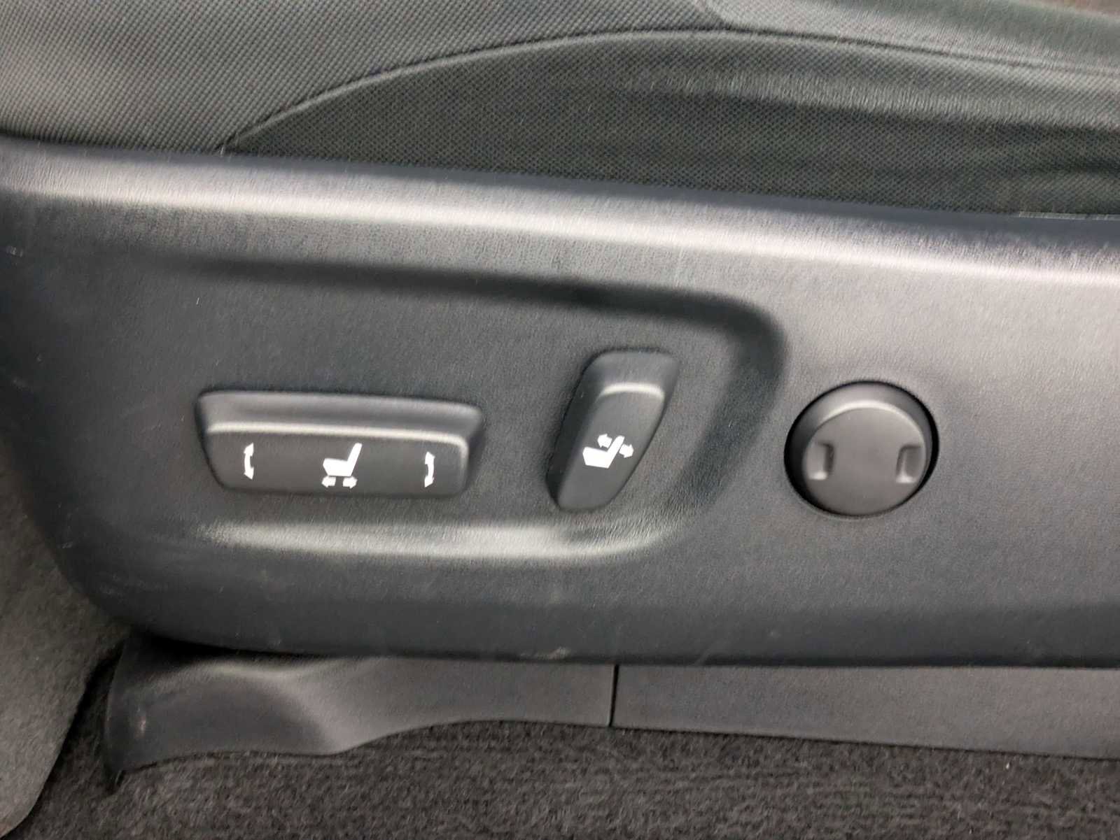 Used 2024 Toyota 4Runner TRD Off-Road image 17